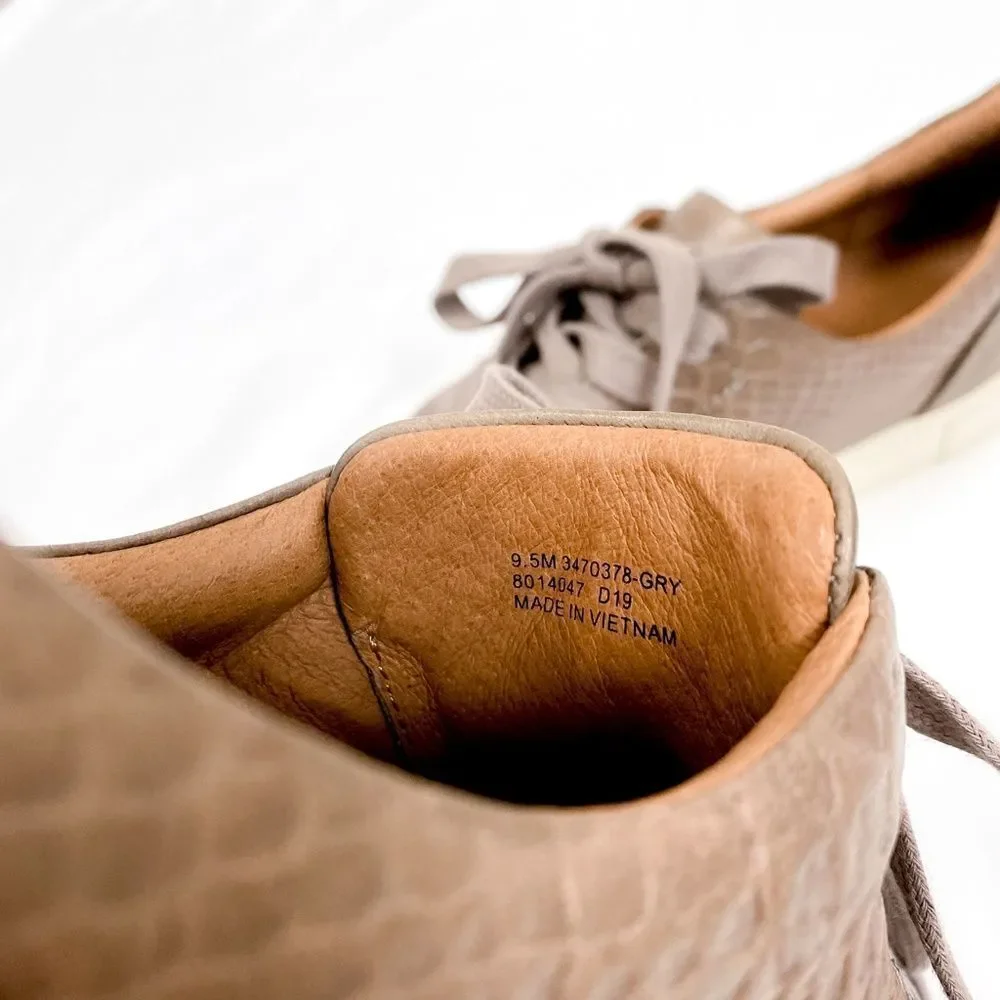 FRYE Ivy Low Lace Leather Embossed Sneakers